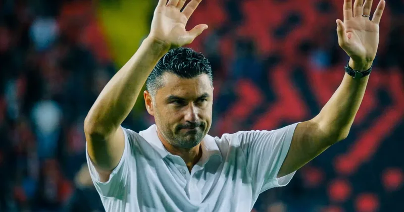 Burak Yılmaz dan tepki: Oyuncularda çöküşe neden oldu, bunlar robot değil