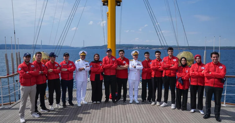 Savarona yatıyla Boğaz daki geçiş törenine katılacak gençler duygularını anlattı