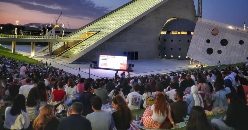 Açıkhava sinema günleri başladı