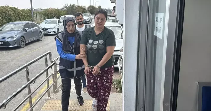 Adana da çocuğuna kötü muamelede bulunduğu öne sürülen anne tutuklandı