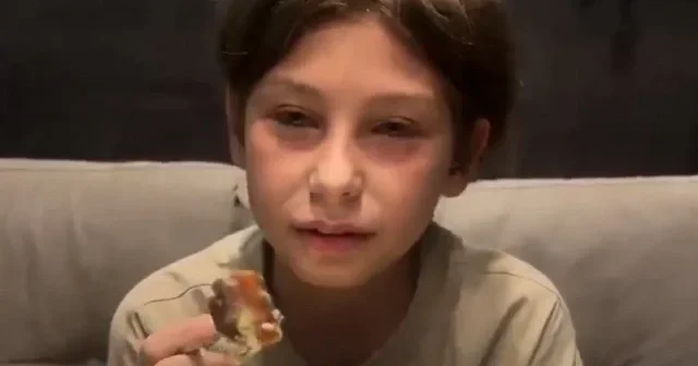 Deist baba Müslüman oğluna ‘domuz etli sosis yedirip alay etti VİDEO İZLE