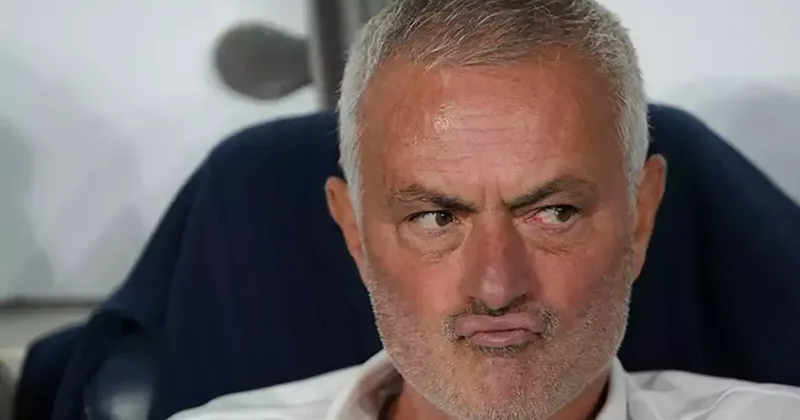Fenerbahçe de Jose Mourinho dan 2 yıldızına büyük övgü! Ben geldiğimden beri en iyi maçı Fanatik Gazetesi Fenerbahçe (FB) Haberleri Spor