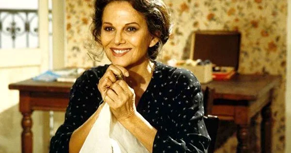 Mayrig Claudia Cardinale vefat etti Agos