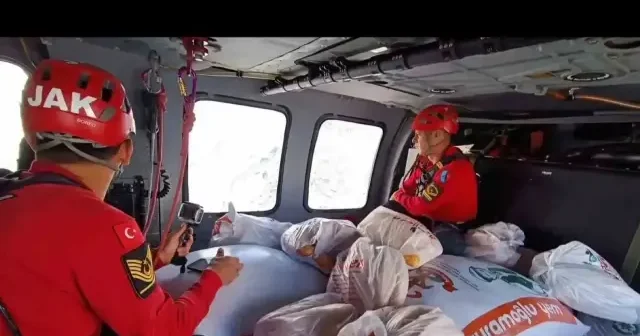 Rizde de helikopterler mahsur kalan vatandaşlar için havalandı Gündem Haberleri