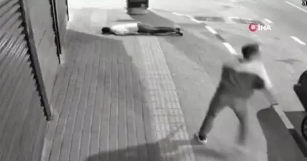 Kalabalığın arasına daldı, husumetlisini başından böyle vurdu