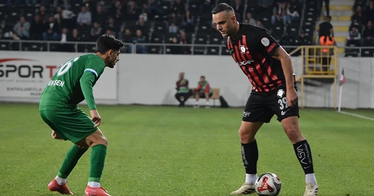 Çorum FK ile Serik Spor puanları paylaştı!