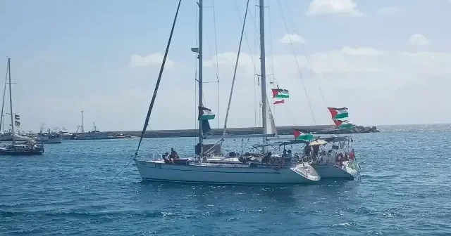 İsrail i Sumud u yıldırmak için Yunanistan ı kullanıyor: Saldırılarla filoyu küçültmek istiyorlar VİDEO İZLE