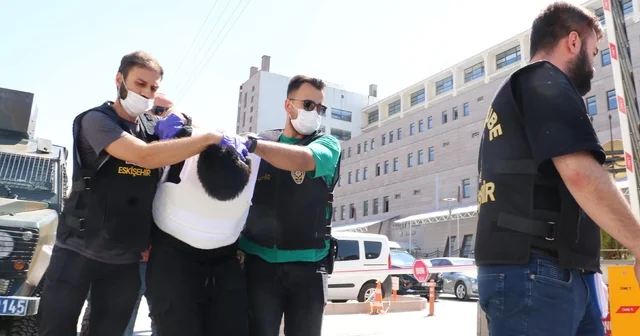 Sokakta karşılaştığı 5 kişiyi bıçaklayan sanığa 75 yıl 5 ay hapis cezası verildi Eskişehir Haberleri