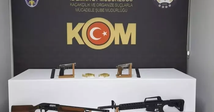 Niğde’de silah teşhircilerine operasyon: 4 gözaltı