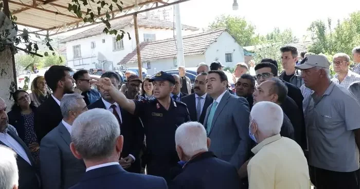 Kütahya Valisi Işın’dan, Şaphane’deki yangın bölgesinde inceleme!