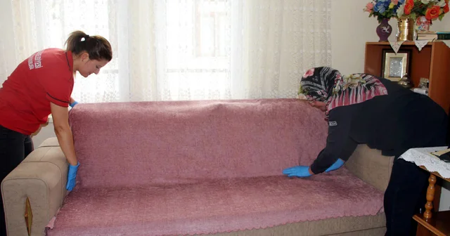 Beypazarı nda yaşlı ve bakıma muhtaç kişilerin evlerinde kışlık temizlik yapılıyor Ankara Haberleri