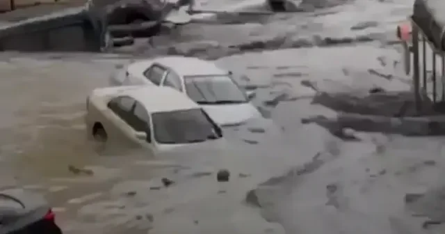 Tayvan’da Ragasa Tayfunu nedeniyle 14 kişi hayatını kaybetti VİDEO İZLE