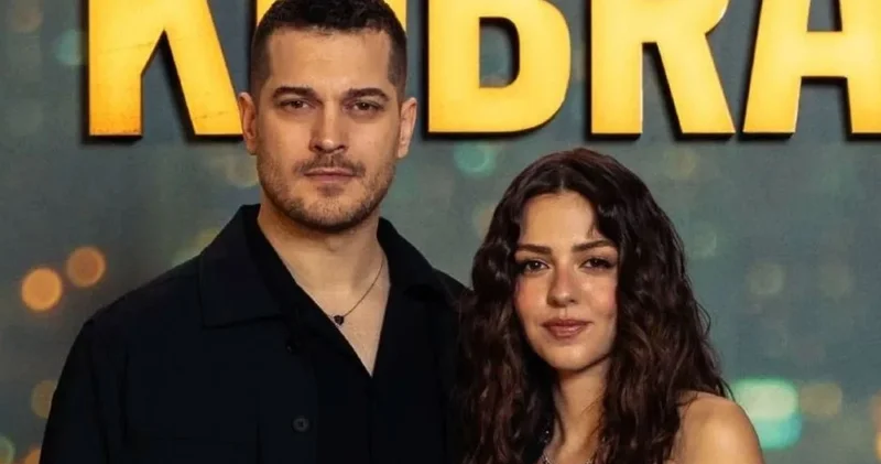 Uzun süredir aşk yaşayan Çağatay Ulusoy ve Aslıhan Malbora çiftinden ilk kare geldi
