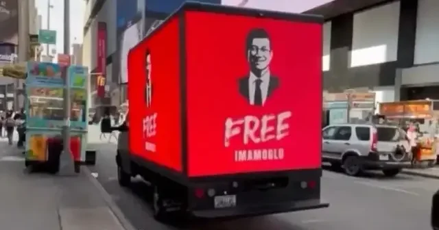 CHP BM zirvesinin yapıldığı New York ta Türkiye yi şikayet eden reklamlar yaptı VİDEO İZLE