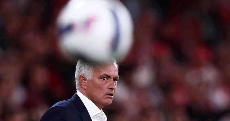 Jose Mourinho, Benfica nın başında şoku yaşadı