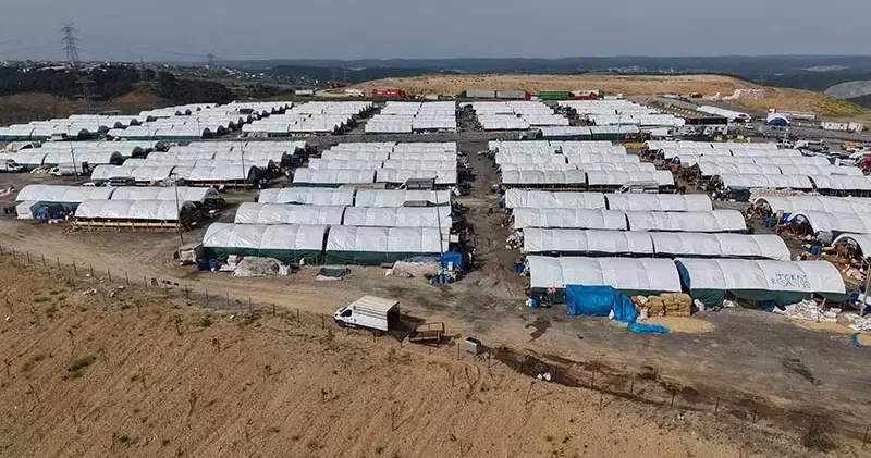 Kurban satış merkezindeki hareketlilik havadan görüntülendi