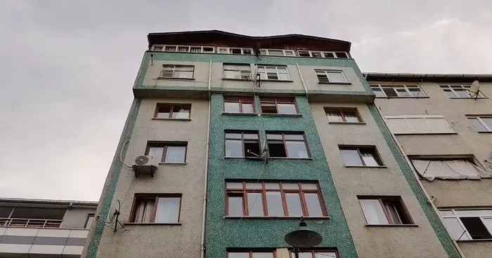 Şişli de anne ve babasını bıçakla yaralayan şüpheli yakalandı