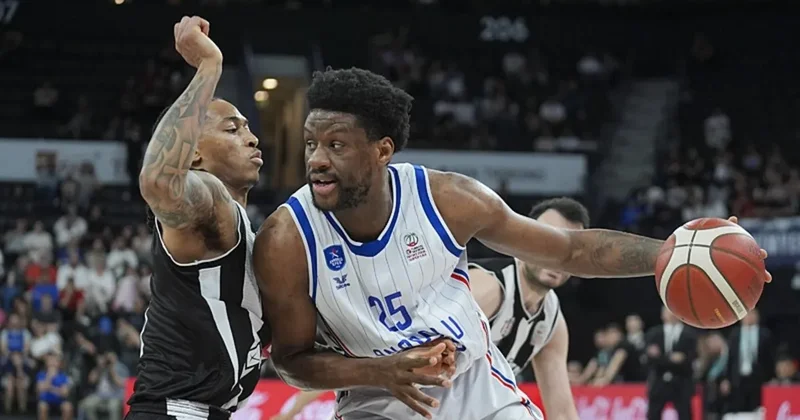 Türkiye Sigorta Basketbol Süper Ligi: Anadolu Efes, Beşiktaş ı devirdi!