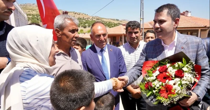 Bakan Kurum’a Zey Köyü’nden teşekkür! Depremzede vatandaş: Bize bebek gibi baktınız