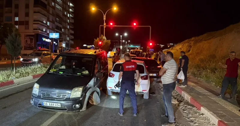 Siirt te zincirleme trafik kazası: 5 kişi yaralandı