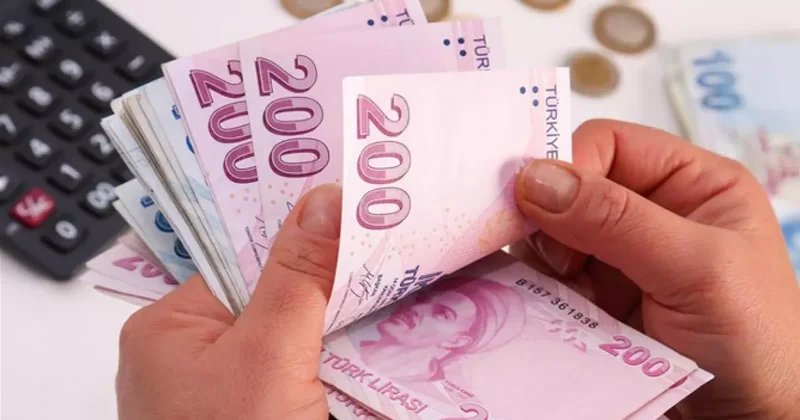 Bayramda emekliye toplam 57,4 milyar lira ikramiye ödenecek