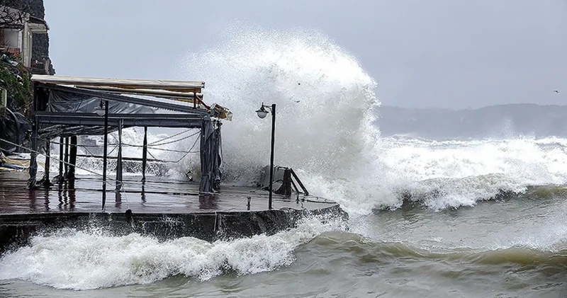 Meteoroloji den iç ve batı kesimler için fırtına uyarısı