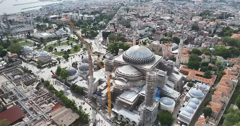 Ayasofya Camii nde restorasyon havadan görüntülendi