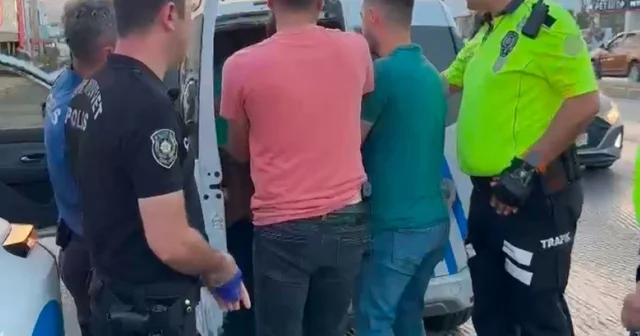Bodrum da makas atarak ilerleyen alkollü sürücü ile arkadaşları polise saldırdı; 3 gözaltı Muğla Haberleri