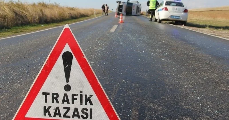 Uşak ta otomobil ile motosikletin çarpıştığı kazada 1 ölü