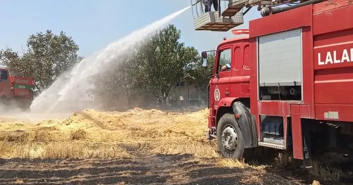 Edirne de yangın! Anızda başlayıp 3 metruk eve sıçradı