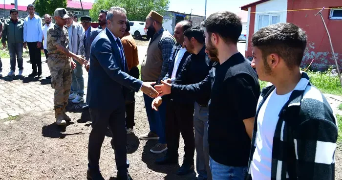Ardahan da 13 yıldır husumetli iki aile barıştırıldı