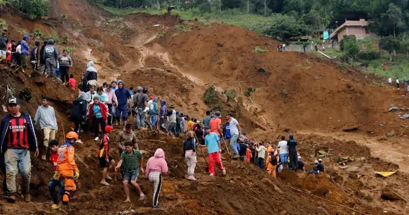 Kolombiya daki toprak kayması: 10 ölü