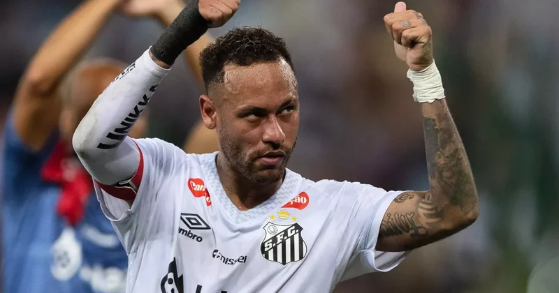 Neymar a 6 aylık kontrat: Futbola yeniden tutundu