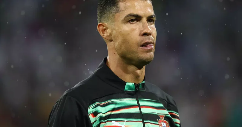 Ronaldo istedi, yönetim kıramadı: Tecrübeli isimle yollar ayrıldı