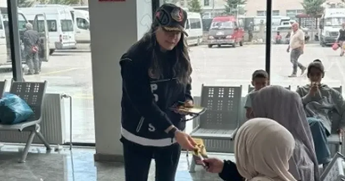 Narkotik ekiplerinden bilgilendirme çalışması