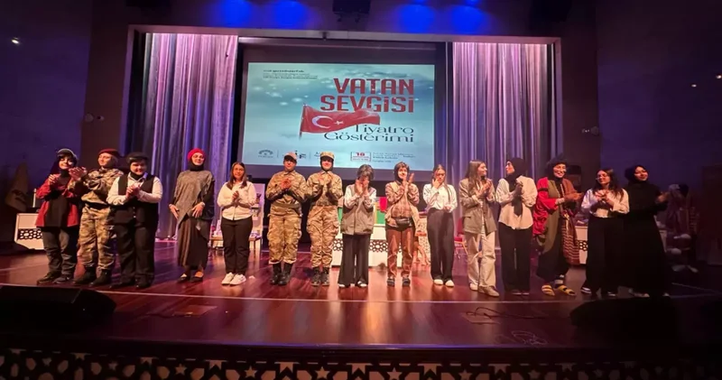 ‘Vatan Sevgisi’ adlı tiyatro oyunu Konya’da kadınlara özel sahnelendi