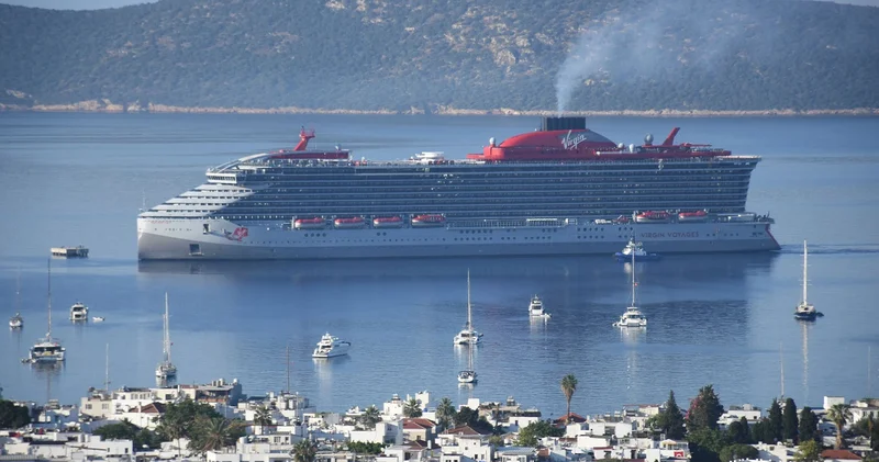 Bodrum a Resilient Lady kruvaziyeriyle 2 bin 556 yolcu geldi