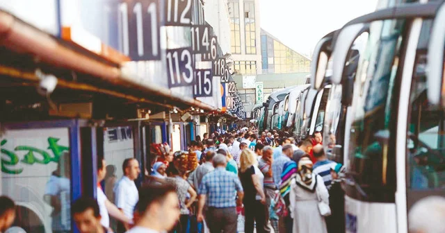 Türkiye’ye gelen de ülkeden giden de azaldı Gündem Haberleri