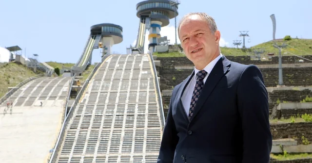 Türkiye nin tek kayakla atlama kulelerinin pistleri ahşapla kaplanacak Erzurum Haberleri