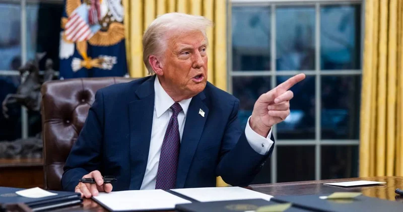 Trump gazeteciyi hedef aldı: Köpek gibi dışarı atılmalı!