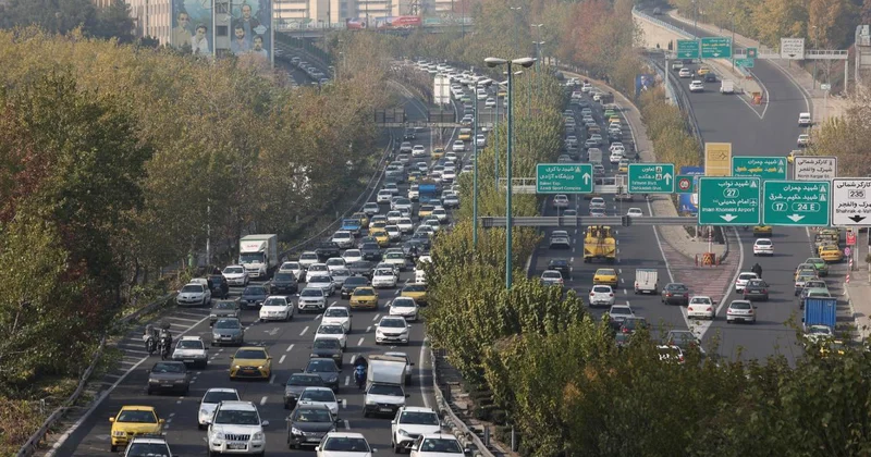 Tahran ın çıkış yolları İsrail saldırılarından kaçanların dönüşü için ayrıldı