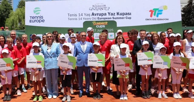 Gaziantep te tenis turnuvası: 8 ülkeden 30 sporcu mücadele ediyor Tenis Haberleri