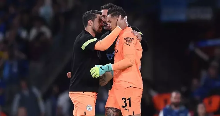 Fenerbahçe den Manchester City çıkarması! Yıldız kaleci ile sürpriz transfer görüşmesi