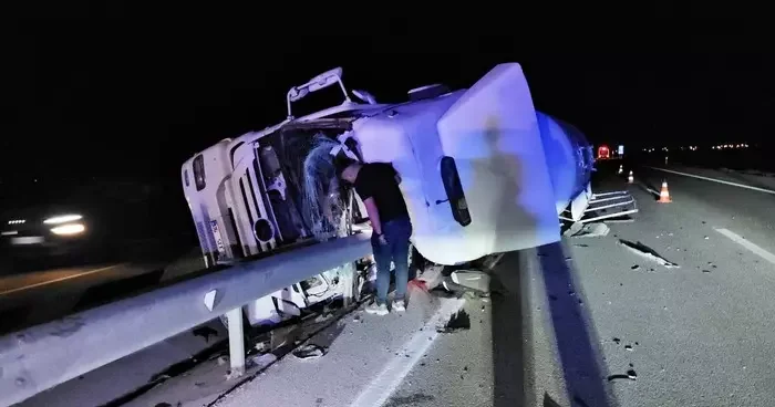 Devrilen tankerin şoförü öldü