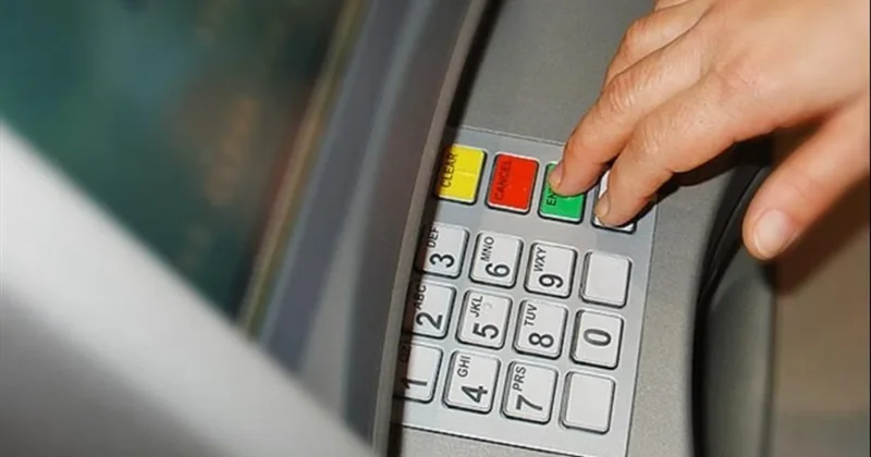 ATM nin açığını bulan akın etti: Milyonlarca lira değerinde para çeken bile var Sözcü Gazetesi