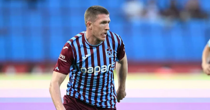 Trabzonspor un yıldızından sürpriz imza! Kamptan ayrıldı
