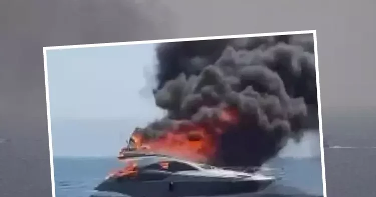 Kınalıada açıklarında lüks yat alevlere teslim oldu