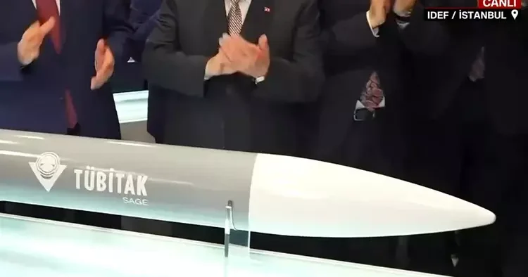 Türkiye nin yerli ve milli havadan havaya füzesi GÖKHAN tanıtıldı
