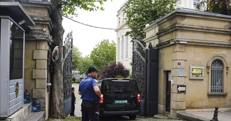İstanbul da nükleer müzakereleri: İran heyeti Fatih teki konsolosluğa giriş yaptı