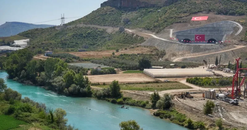 Antalya Alanya otoyolu nun temeli atıldı! Türkiye yüzyılı nın stratejik adımlarından